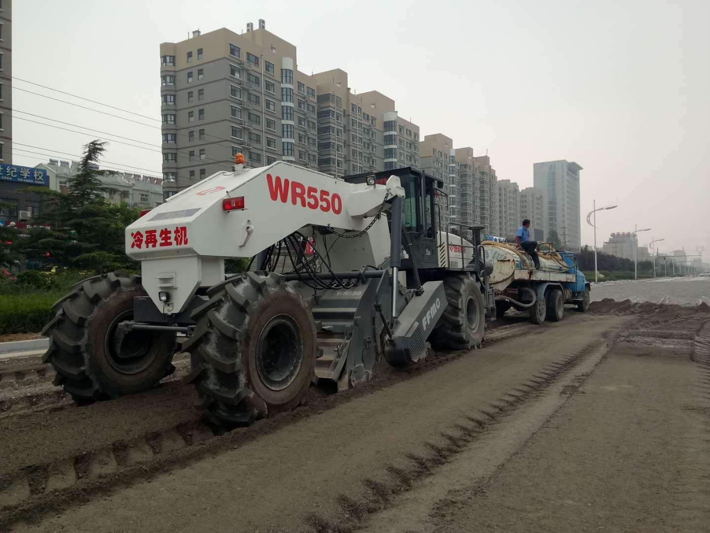 冷再生機(jī)水穩(wěn)層施工要注意什么？